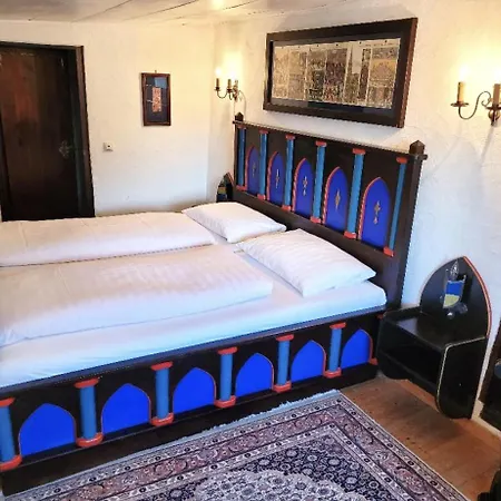 Burg Liebenstein Hotel *